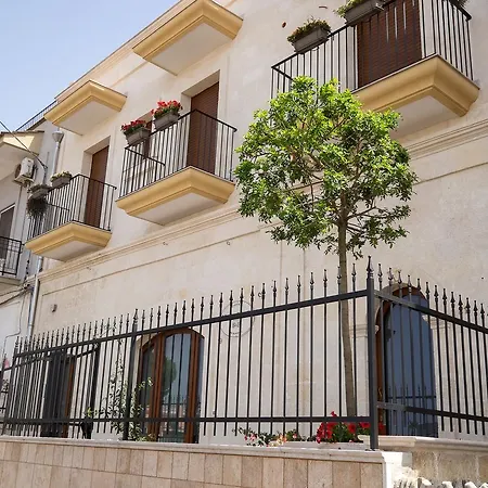 Monte Castello 3* Villa Castelli